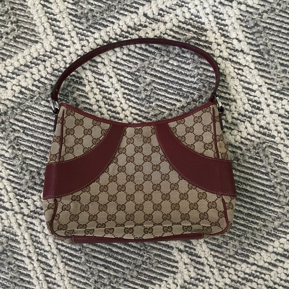 Gucci shoulder bag - Picture 1 of 3